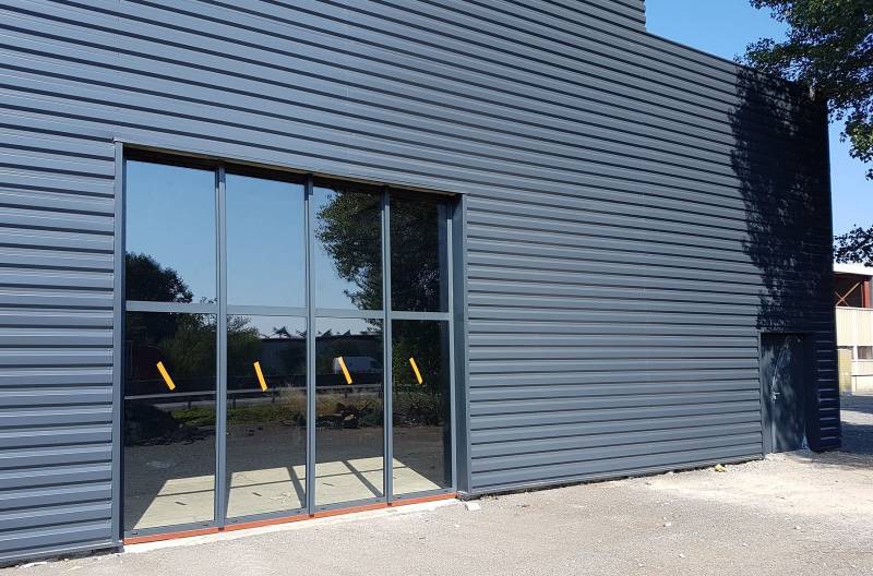 Conception et pose de murs rideaux sur mesure dans toute la région lyonnaise