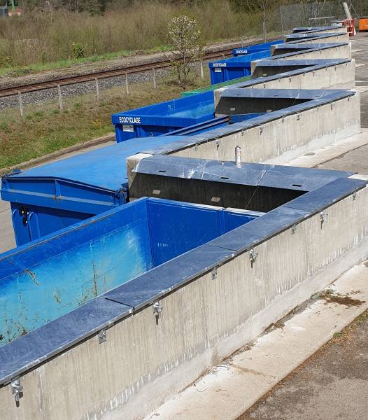 Fabrication sur mesure de trappes et bavettes à Fleureux sur l'Arbresle