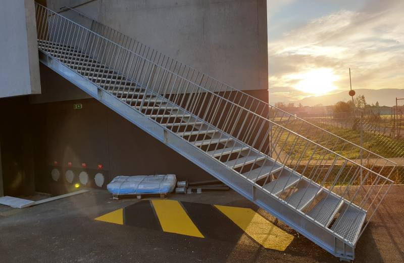 Fabrication et pose d'un escalier métallique sur mesure à Romans sur Isère