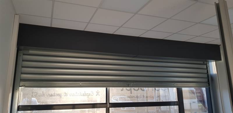 Fourniture et pose de rideaux métalliques sur mesure sur l'agglomération lyonnaise