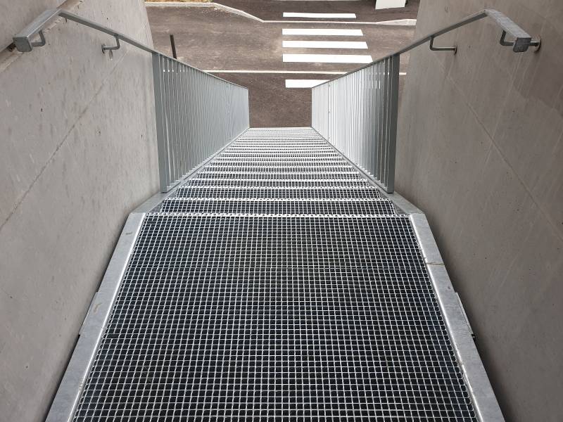 Fabrication et pose d'un escalier métallique sur mesure à Romans sur Isère