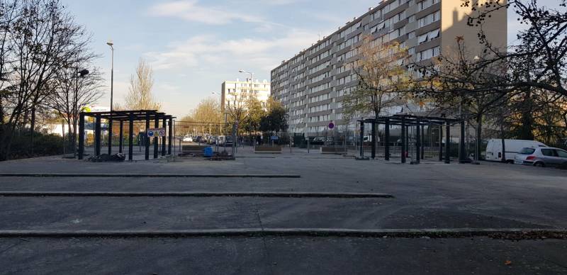 Réalisation de 6 locaux poubelles en structure métallique dans une résidence à Pierre Bénite