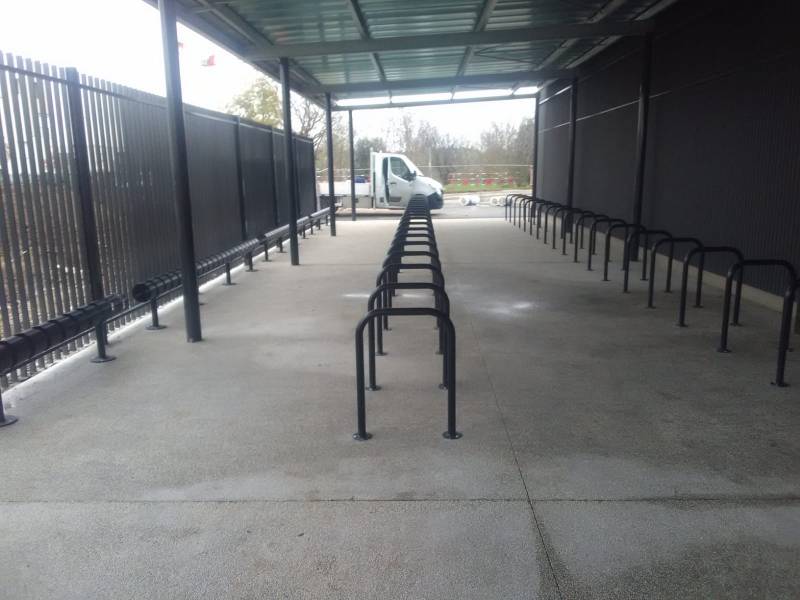 Fabricant d’arceaux de vélos et de trottinettes pour la commune de Saint Priest