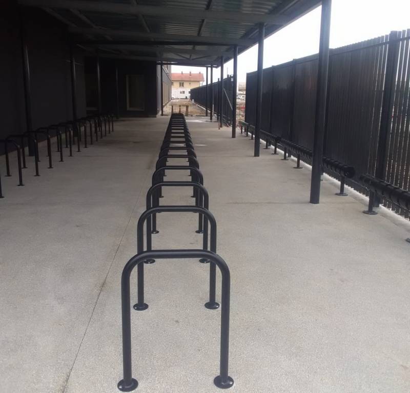 Fabricant d’arceaux de vélos et de trottinettes pour la commune de Saint Priest