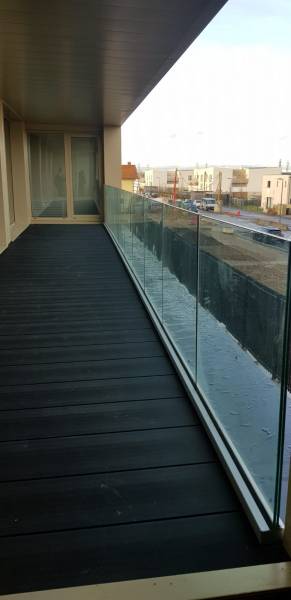 Conception et Installation d'un garde-corps en verre dans un immeuble sur la commune de Saint Priest