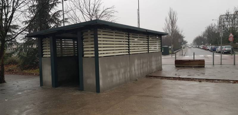 Réalisation de 6 locaux poubelles en structure métallique dans une résidence à Pierre Bénite - suite