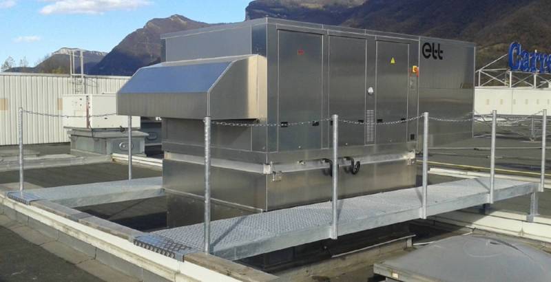 Installation d'une barrière de protection sur un toit à Brignais