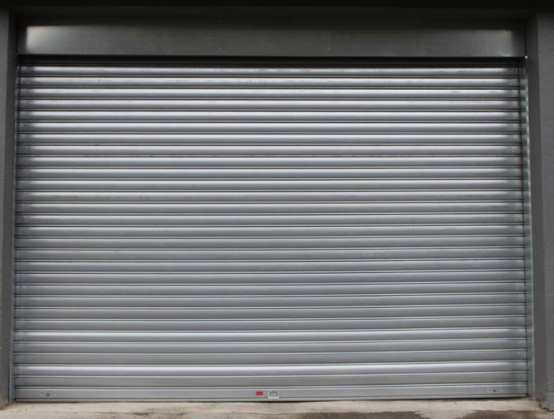 Fourniture et pose de rideaux métalliques sur mesure sur l'agglomération lyonnaise