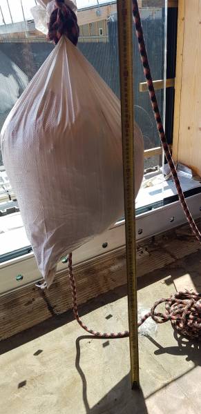 Fabrication sur mesure d'un Garde-corps en verre sur une ossature en bois en plein centre de Lyon