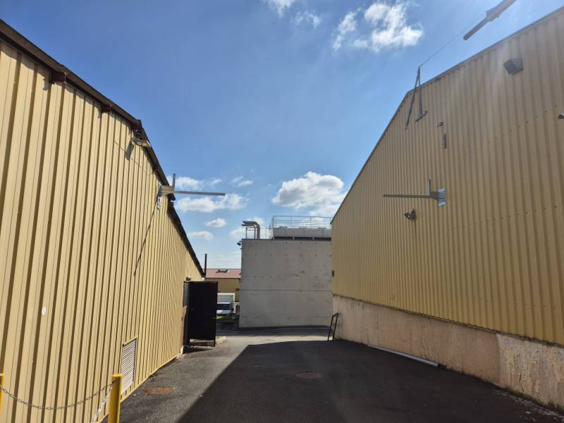 Installation de supports métalliques industriels en Beaujolais