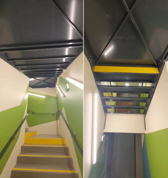 Aménagement sur mesure d'espaces de coworking avec deux escaliers à Lyon